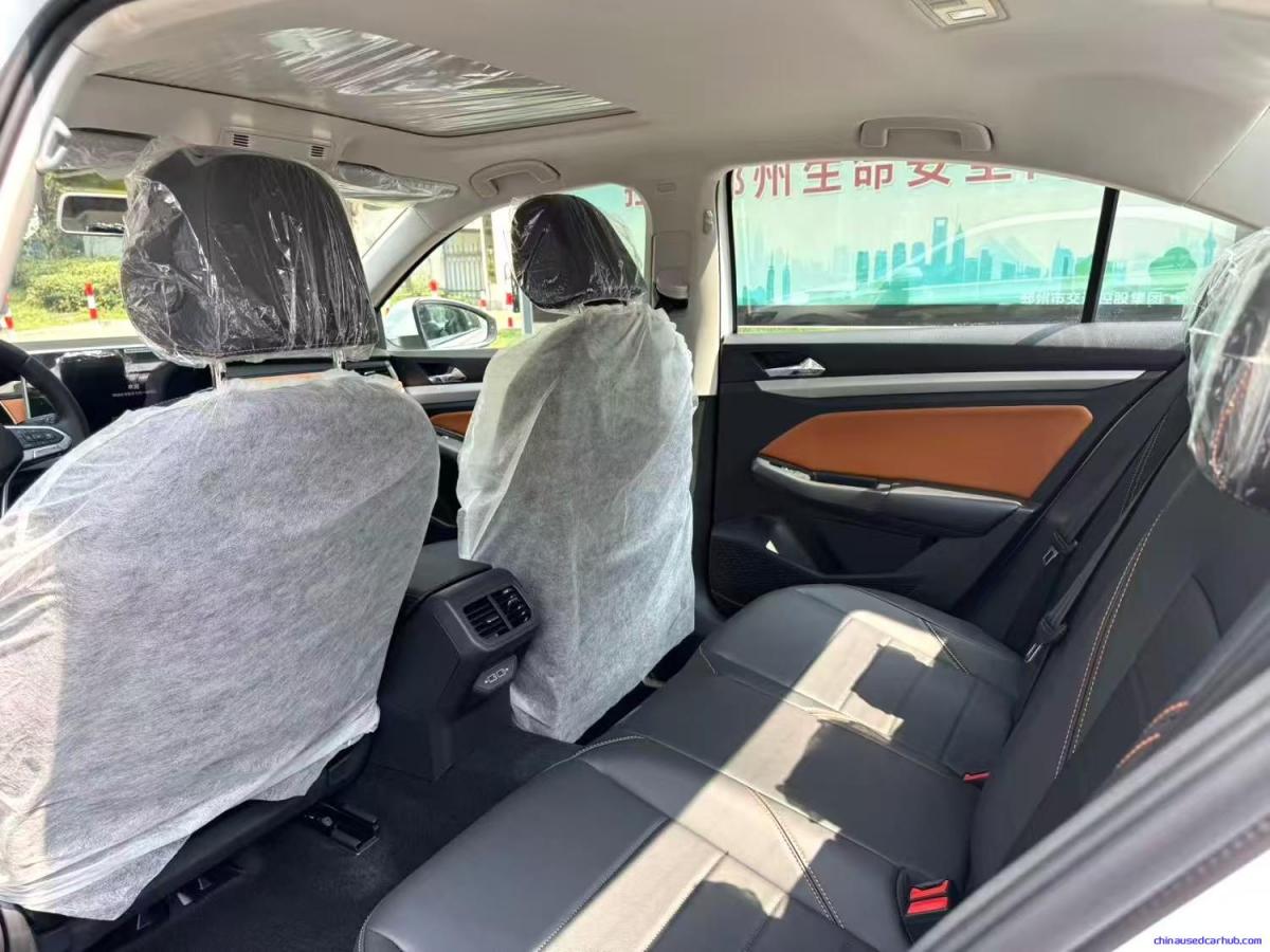 Car Image 8