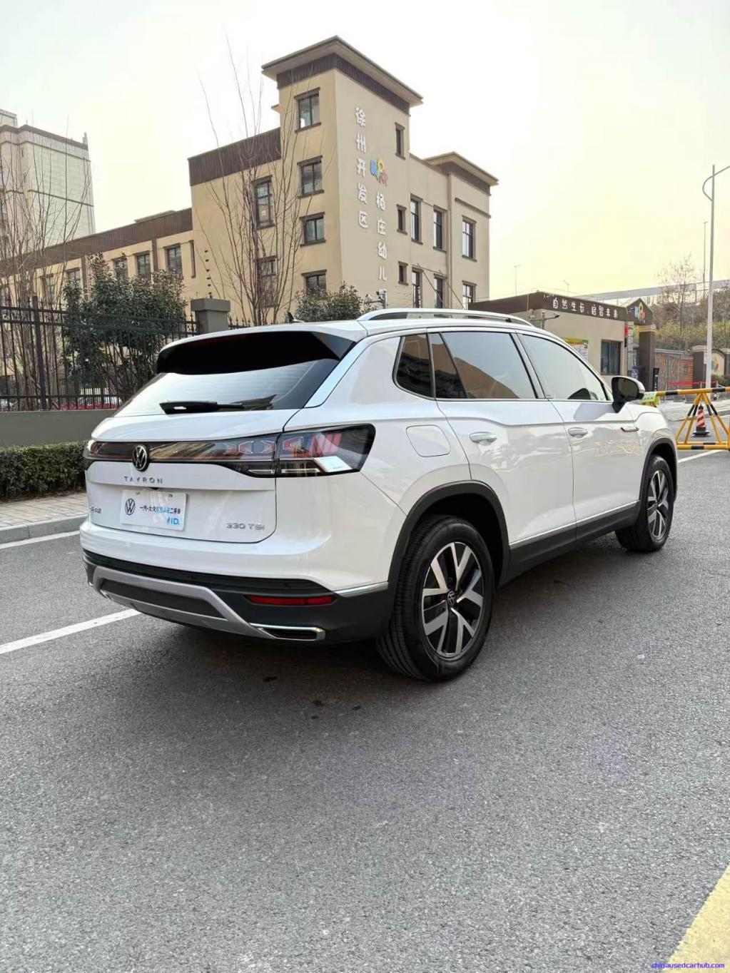 Car Image 4