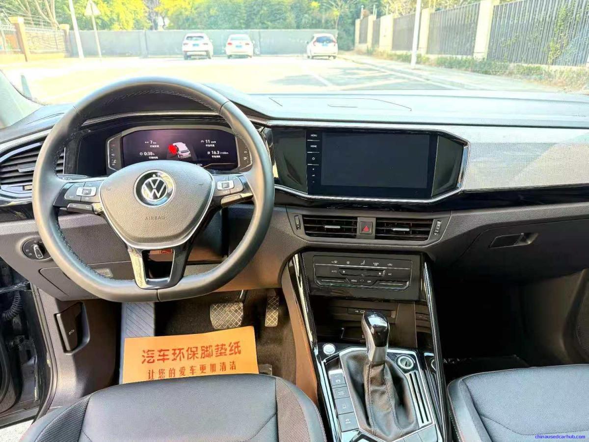 Car Image 8