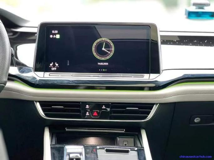 Car Image 8