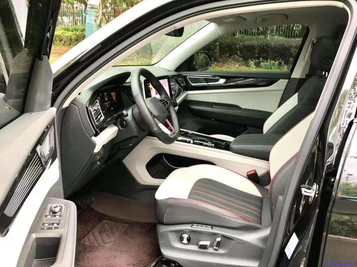 Car Image 8