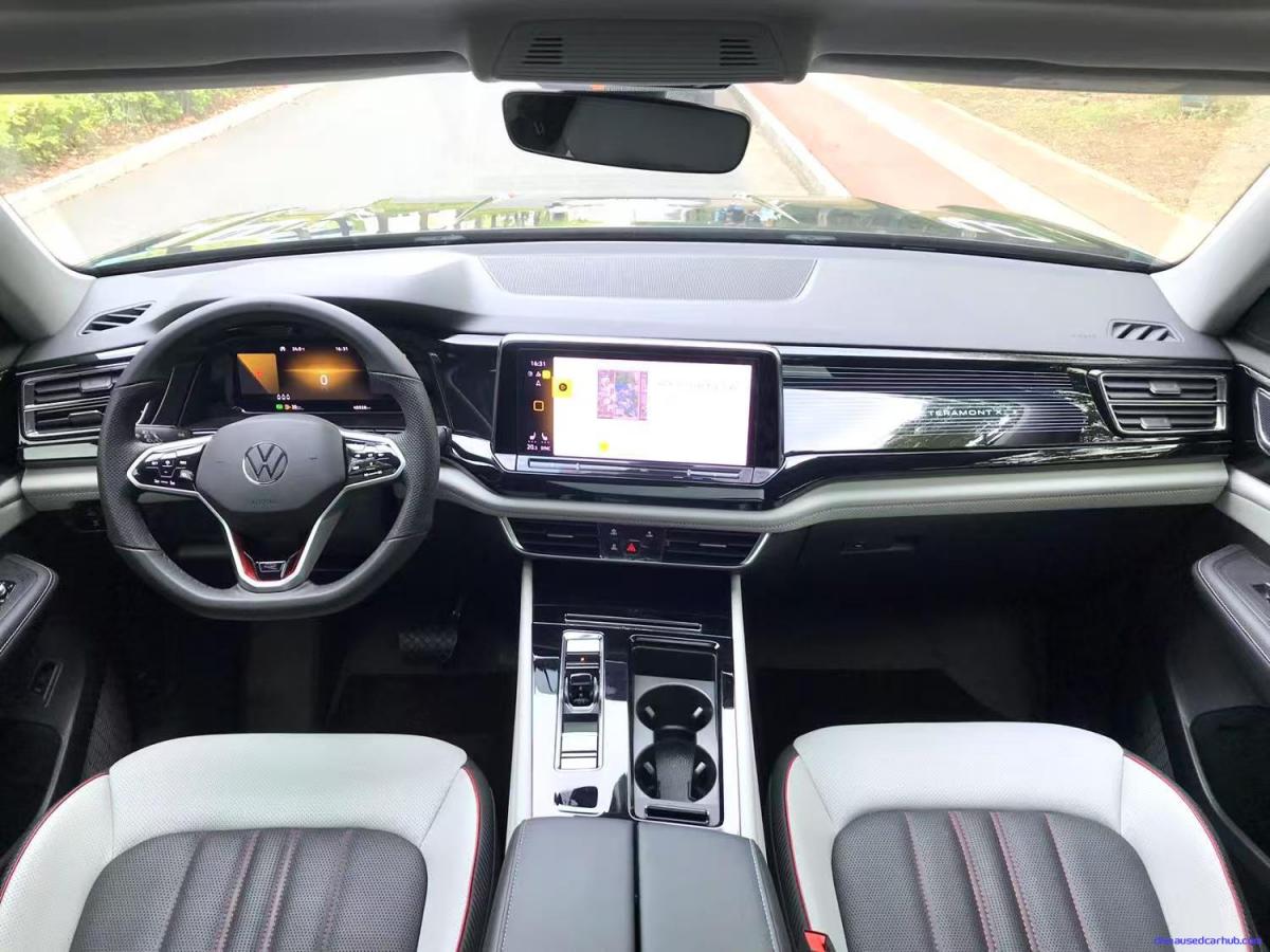 Car Image 7