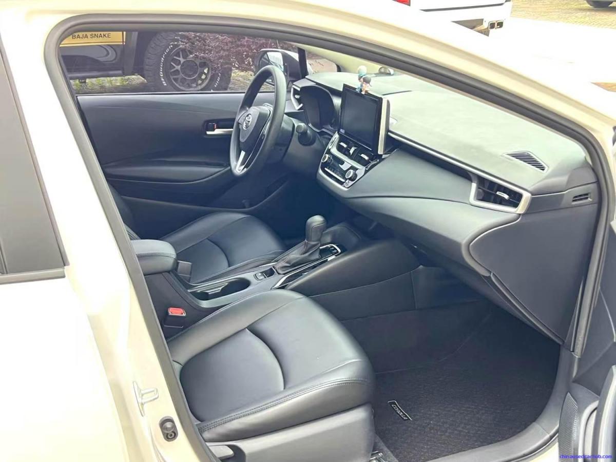 Car Image 5