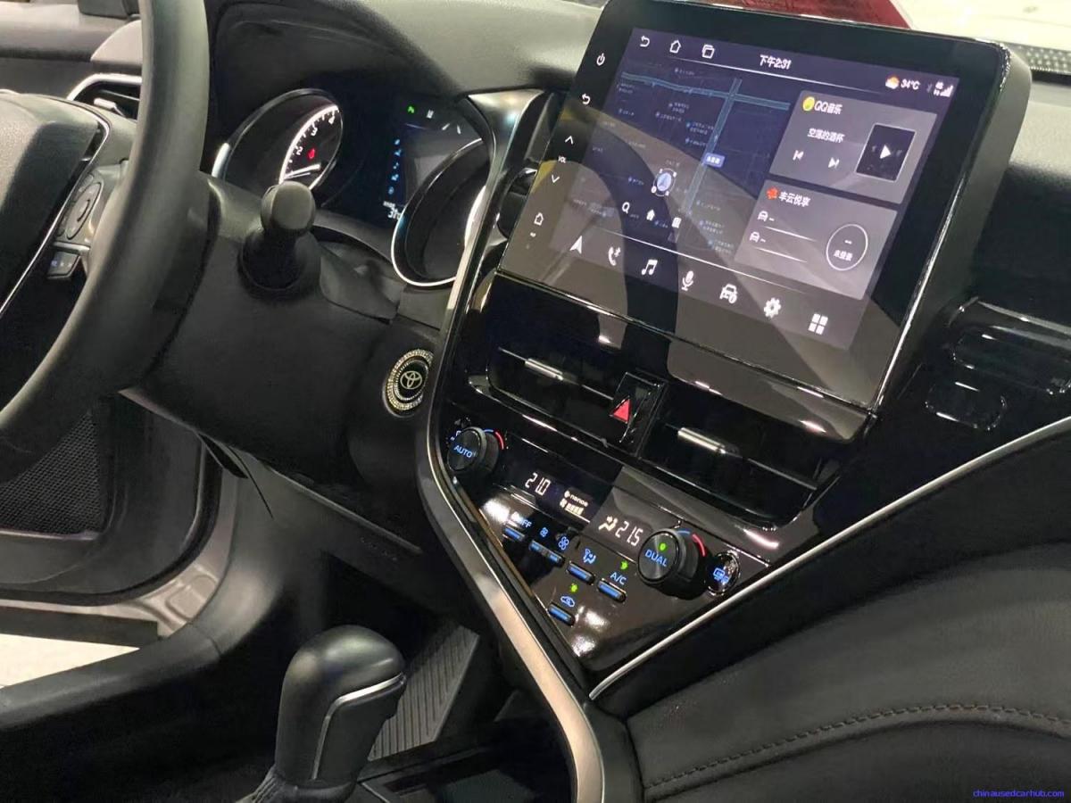 Car Image 8