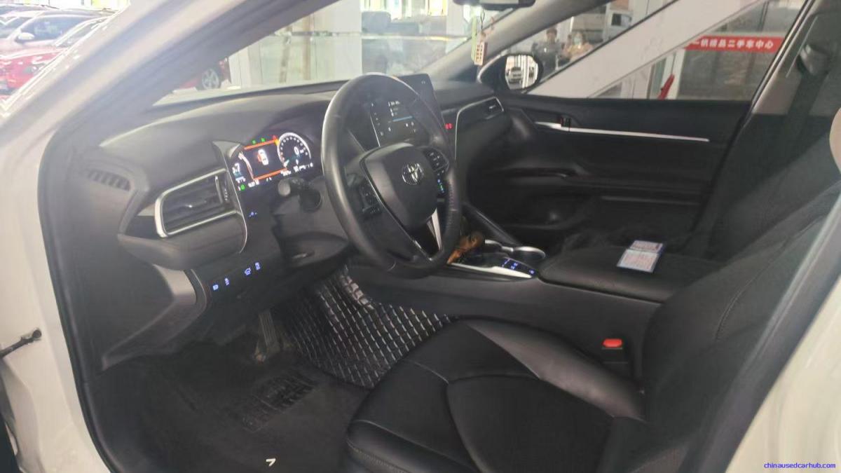 Car Image 8