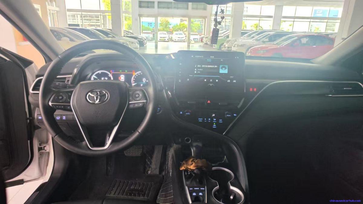 Car Image 7