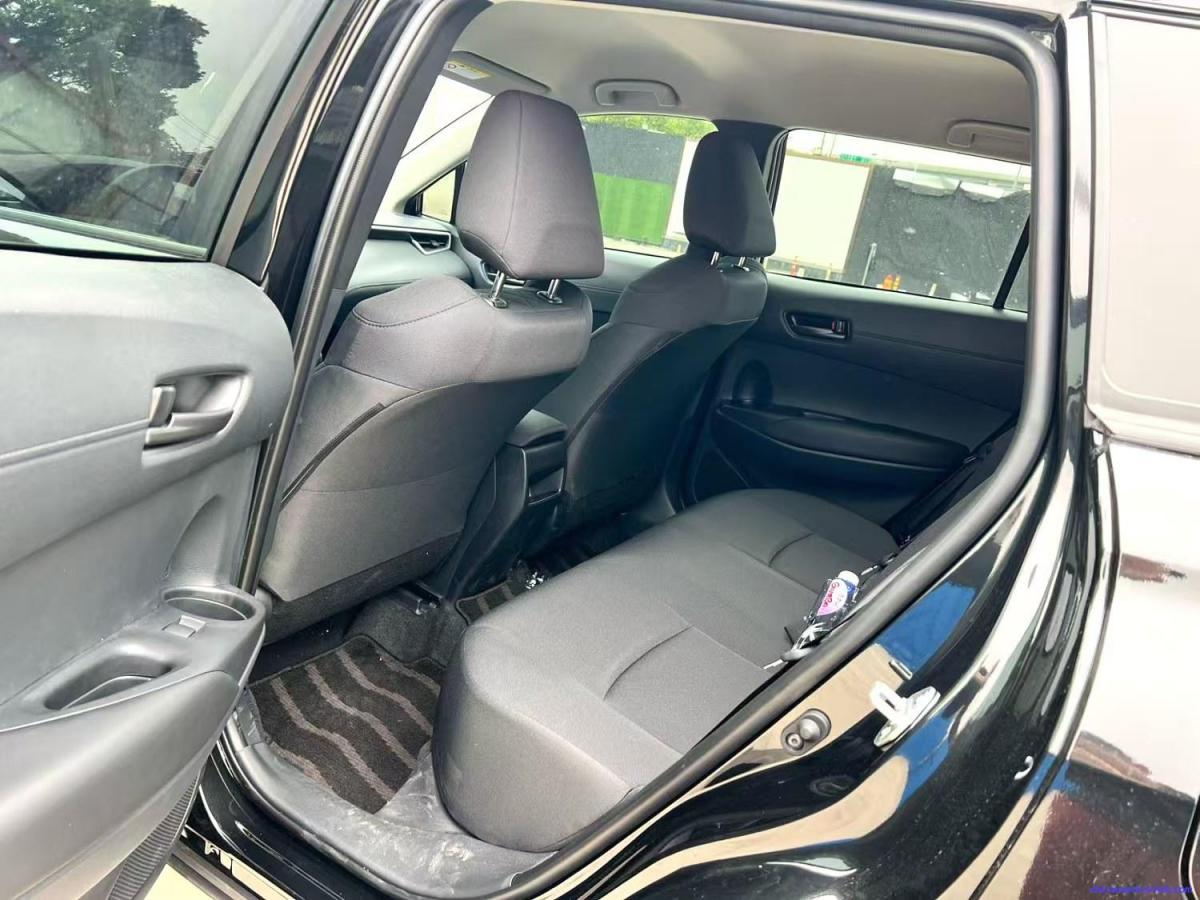 Car Image 8