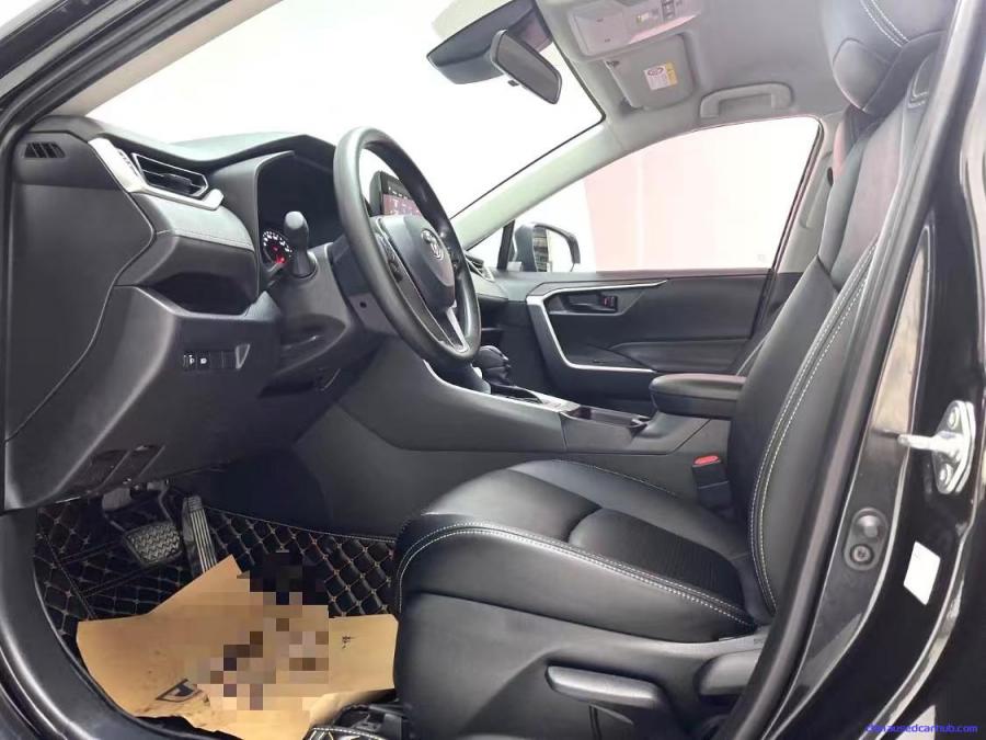 Car Image 9