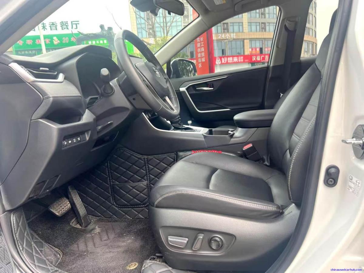 Car Image 8