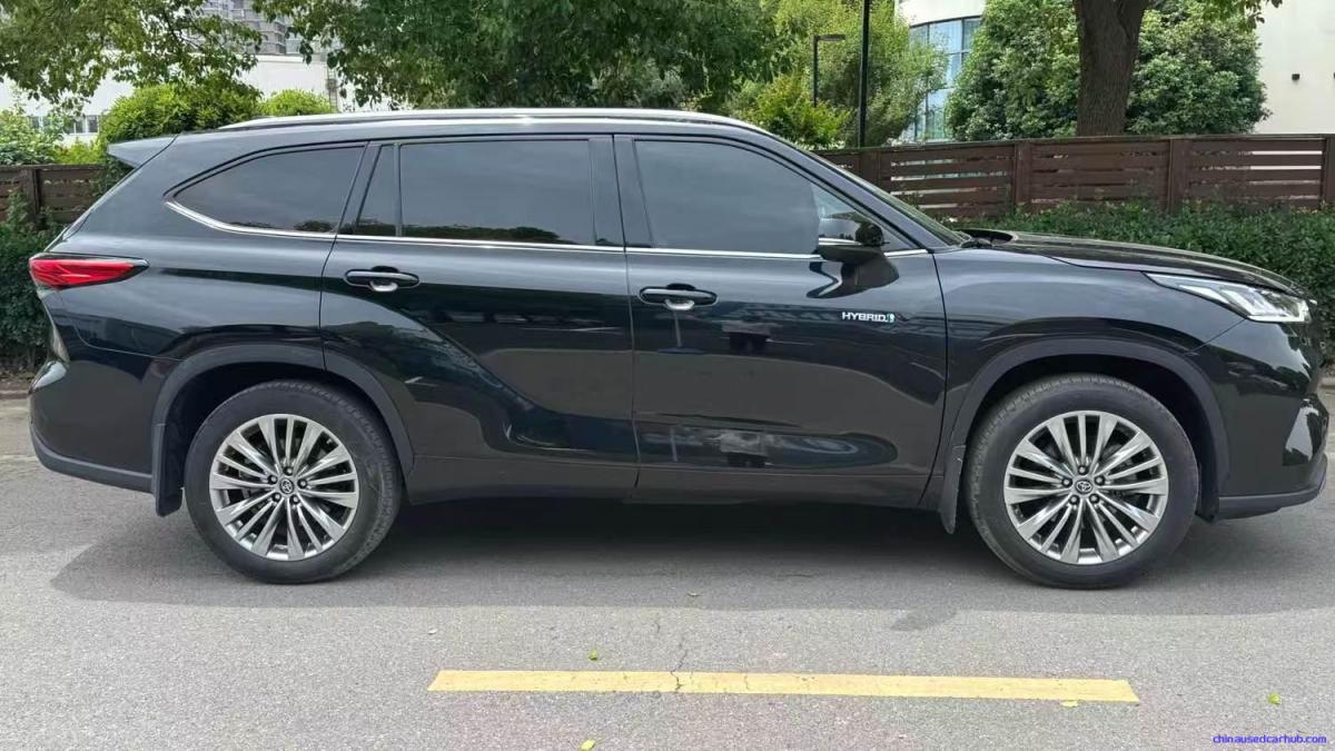 Car Image 4
