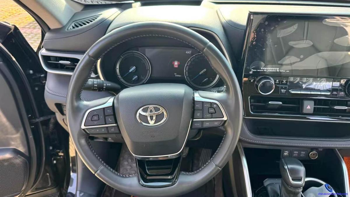 Car Image 9