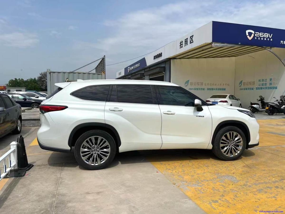 Car Image 2