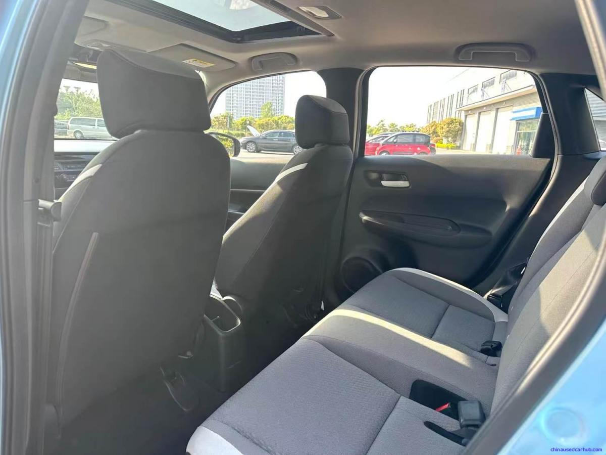 Car Image 9