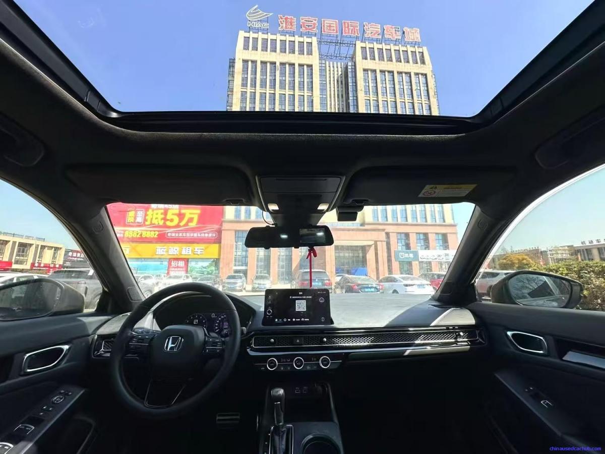 Car Image 9