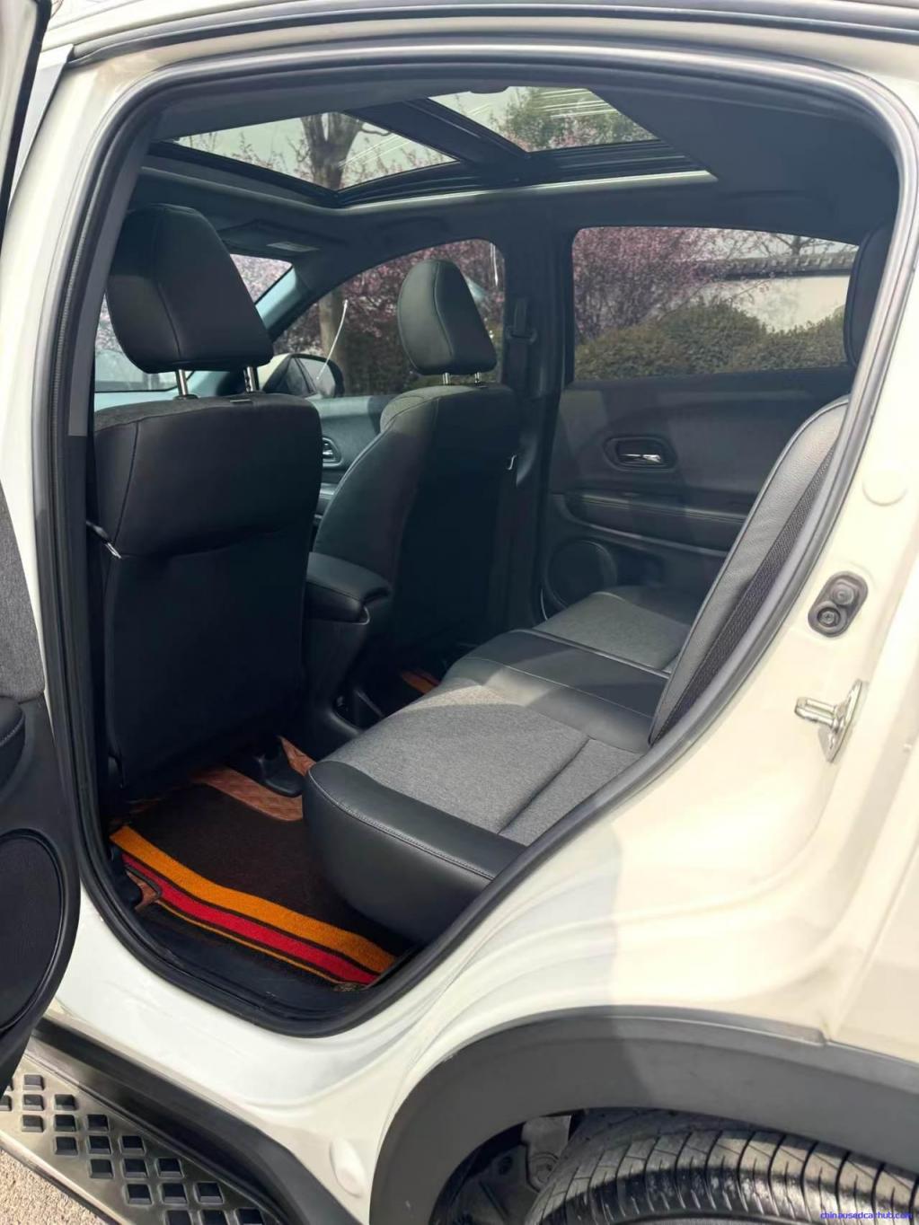 Car Image 8