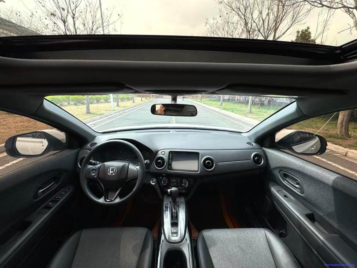Car Image 9